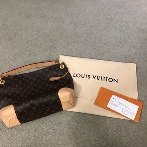 Louis Vuitton Berri PM